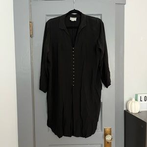 Cute long sleeve Anthropologie Maeve Tunic! V-Neck with buttons